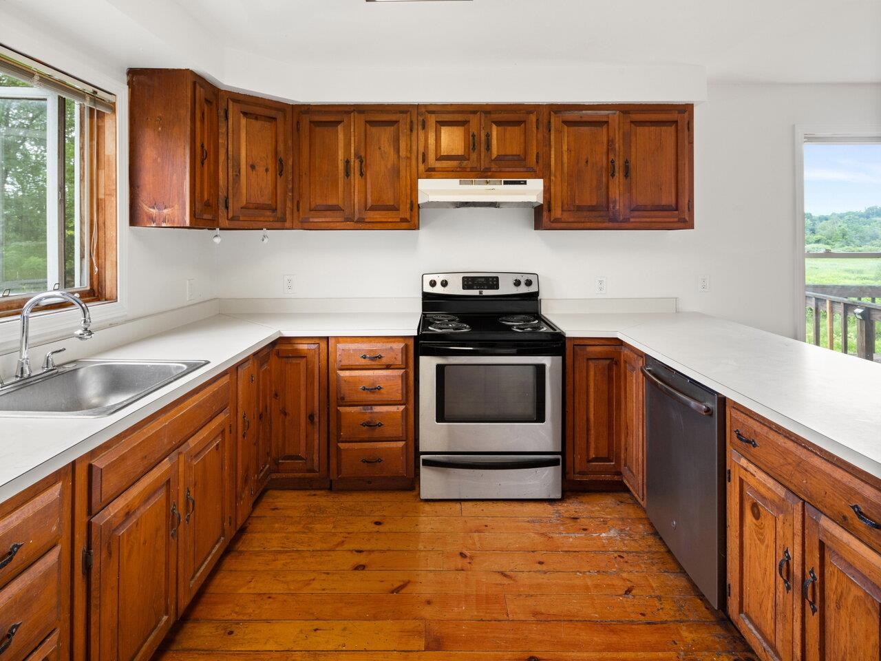 15196 Rte 116 Hinesburg, VT 05461 - Photo 8 of 40 Gallery Image 8