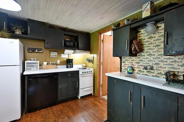 $1,149,900 | 2772 25th Avenue, Rice Lake, WI 54868