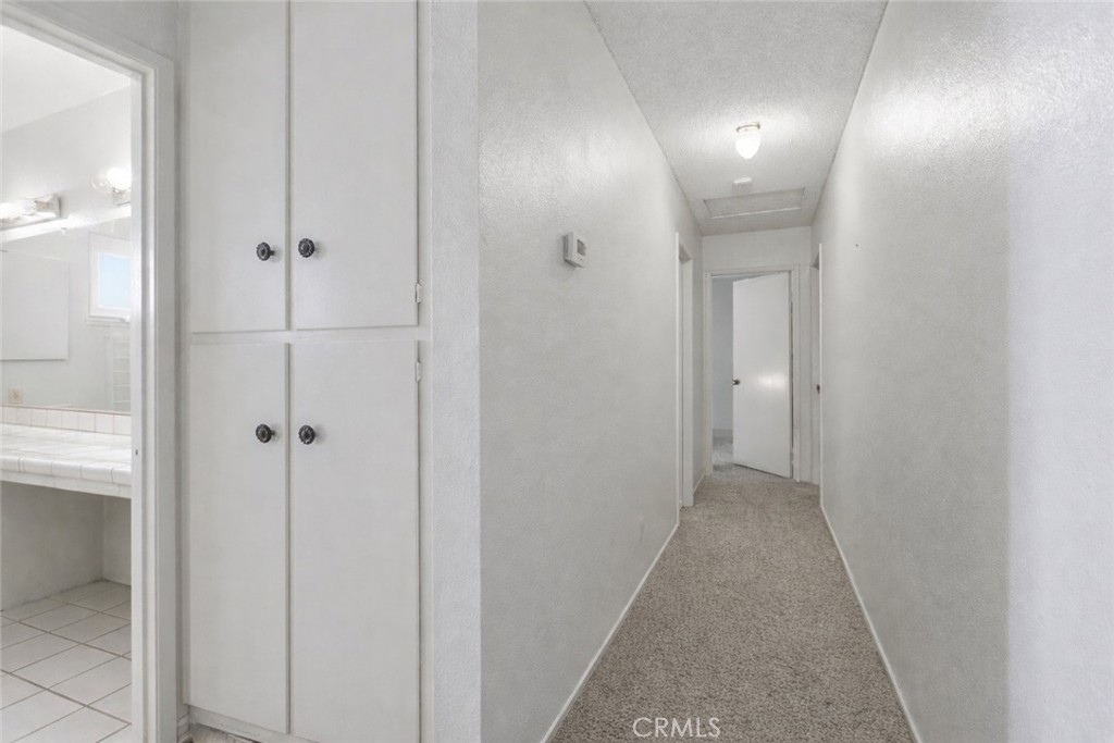 19629 Oneida Road Apple Valley, CA 92307 - Photo 15 of 37