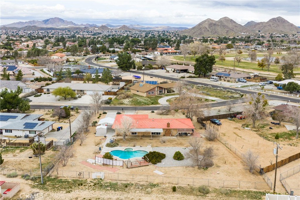 19629 Oneida Road Apple Valley, CA 92307 - Photo 36 of 37