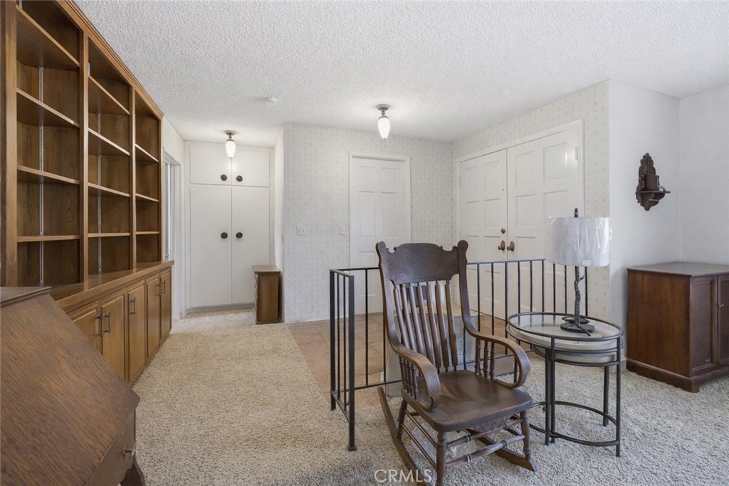 19629 Oneida Road Apple Valley, CA 92307 - Photo 4 of 37