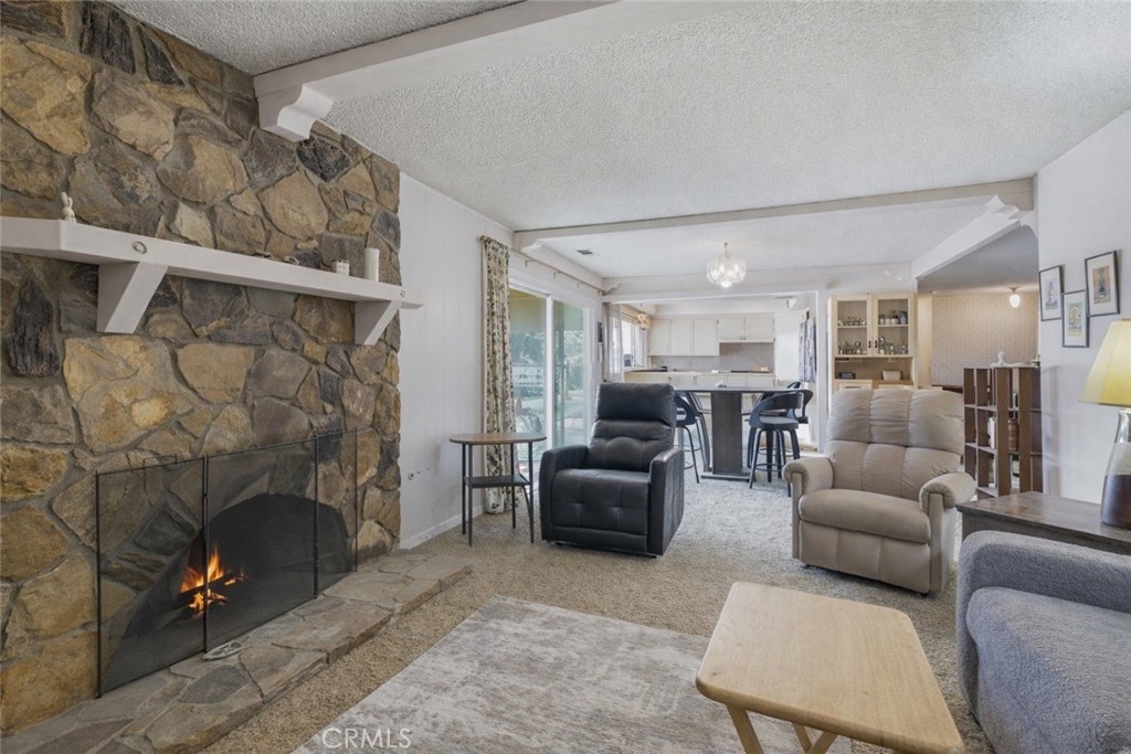 19629 Oneida Road Apple Valley, CA 92307 - Photo 9 of 37