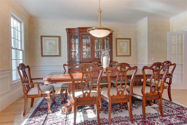 11 Hastings Road Weston, MA 02493 - Photo 7 of 27 Gallery Image 7