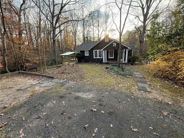 $1,475 | 133 Woodbriar Road, Winston-Salem, NC 27106