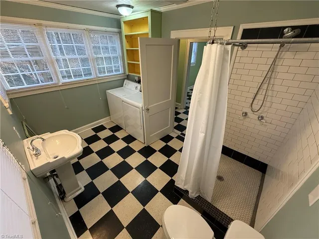 $1,475 | 133 Woodbriar Road, Winston-Salem, NC 27106