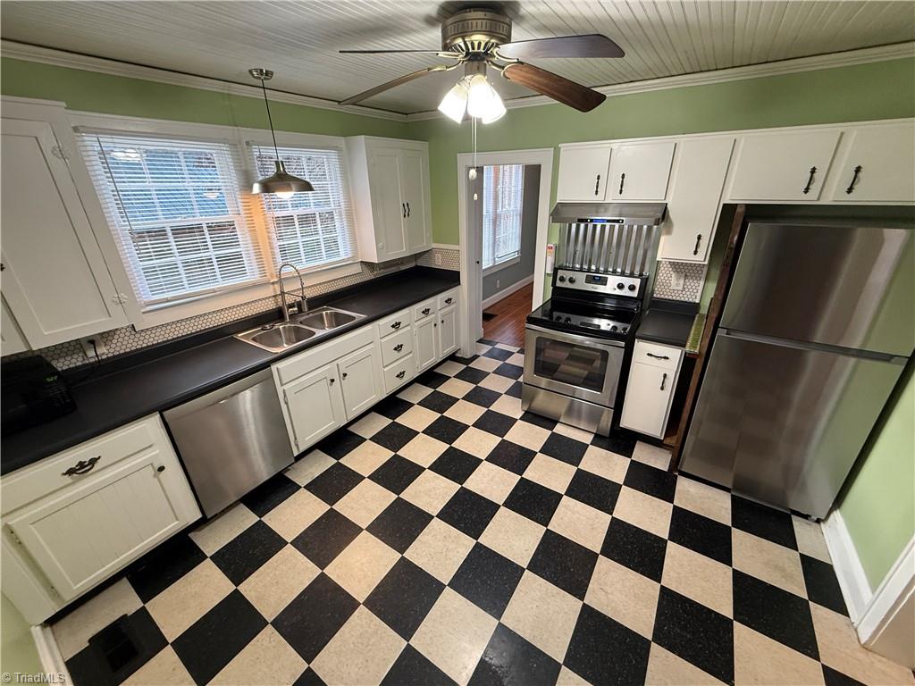133 Woodbriar Road Winston-Salem, NC 27106 - Photo 13 of 18