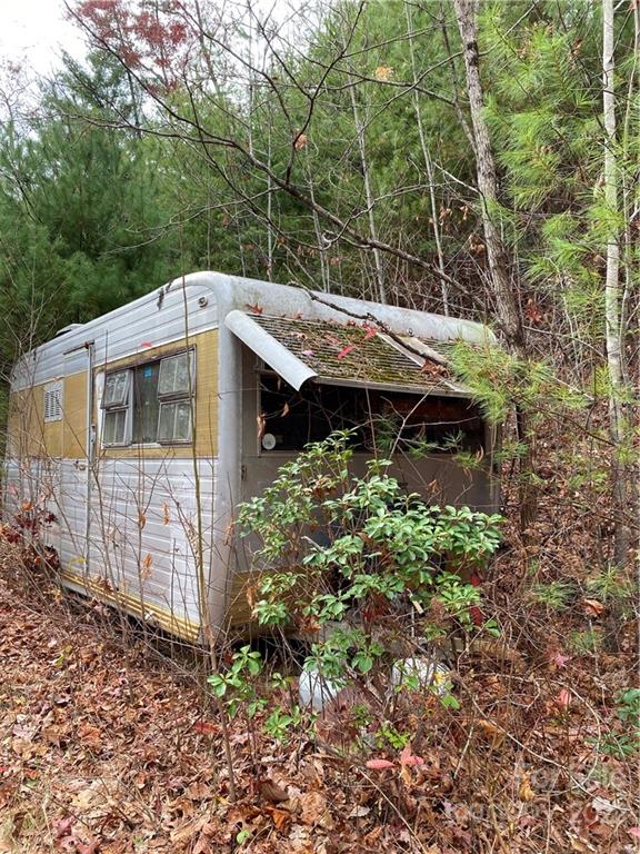 1865 Hopis Branch Road Hot Springs, NC 28743 - Photo 9 of 17 Gallery Image 9