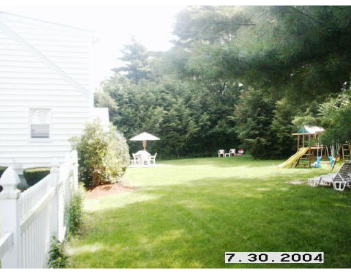 14 Sandra Road Walpole, MA 02032 - Photo 5 of 5 Gallery Image 5