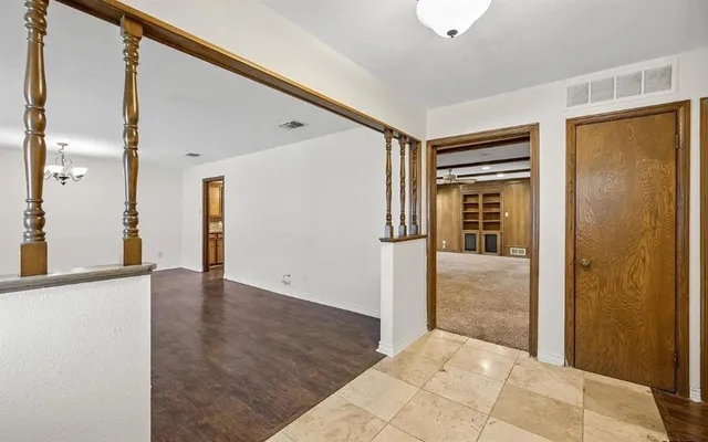 $1,700 | 439 Main, Van, TX 75790