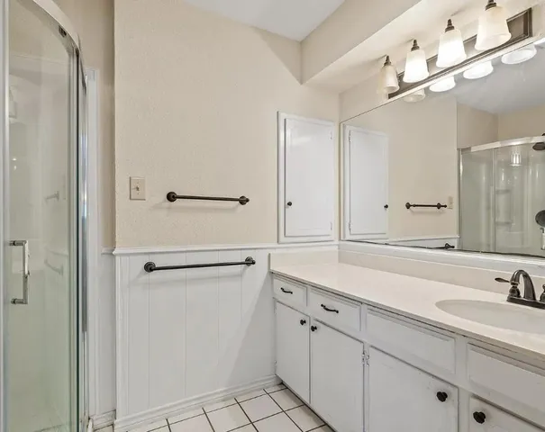 $1,700 | 439 Main, Van, TX 75790