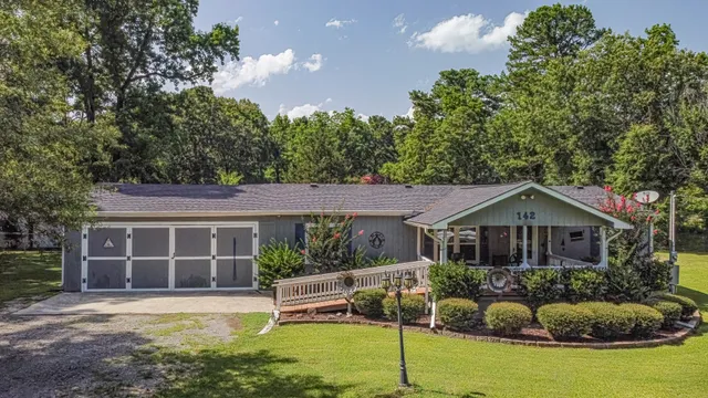 $163,400 | 142 Hounds Chase Lane, Trinity, TX 75862