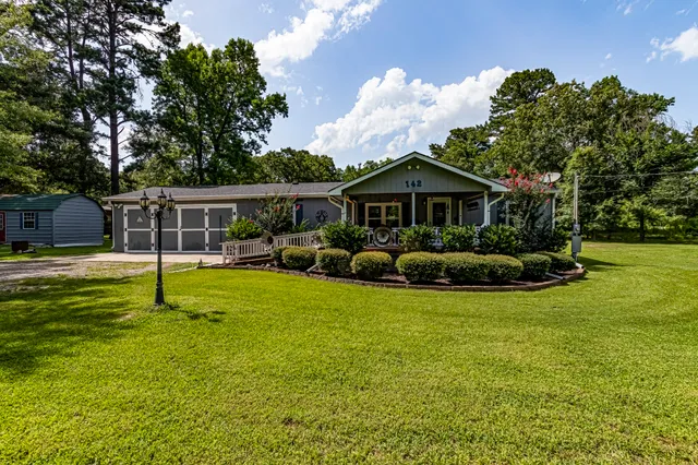 $163,400 | 142 Hounds Chase Lane, Trinity, TX 75862