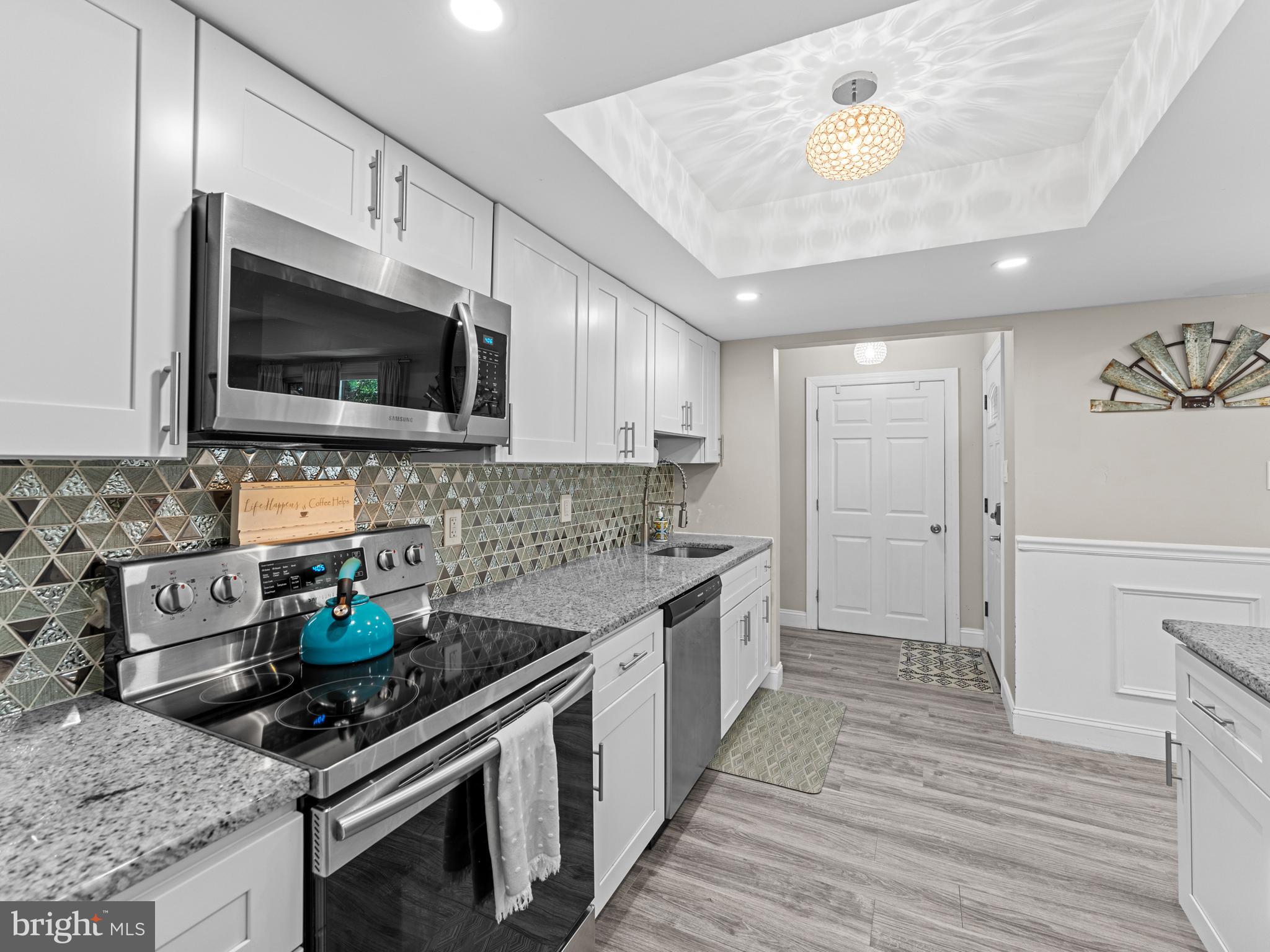 25 Roxborough Place Willingboro, NJ 08046 - Photo 8 of 24 Gallery Image 8
