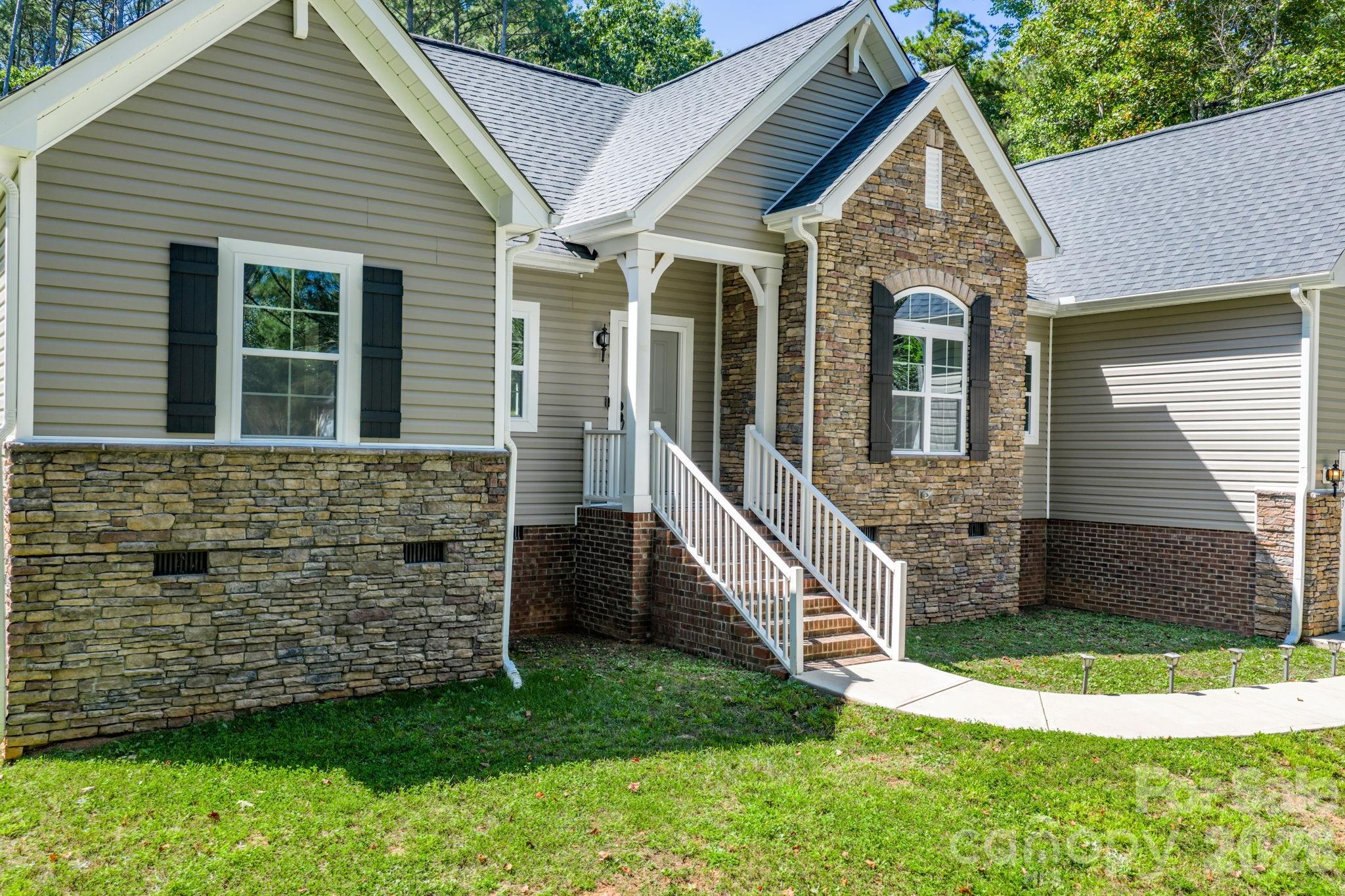 4903 Rio De Luna Hickory, NC 28601 - Photo 33 of 41