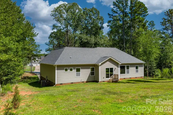 $469,999 | 4903 Rio De Luna, Hickory, NC 28601