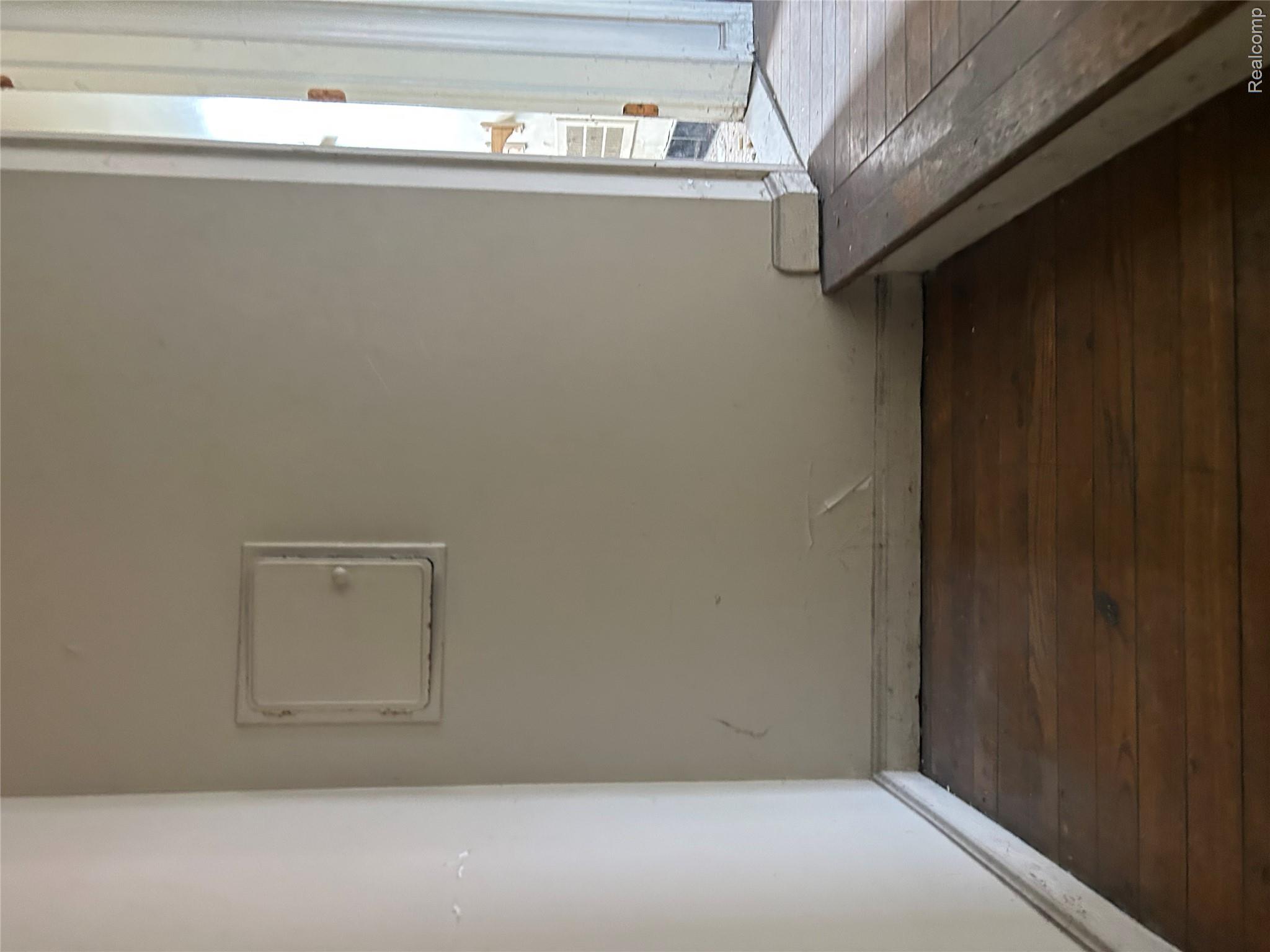 12641 Kelly Road Detroit, MI 48224 - Photo 20 of 40 IMG_6432.jpeg