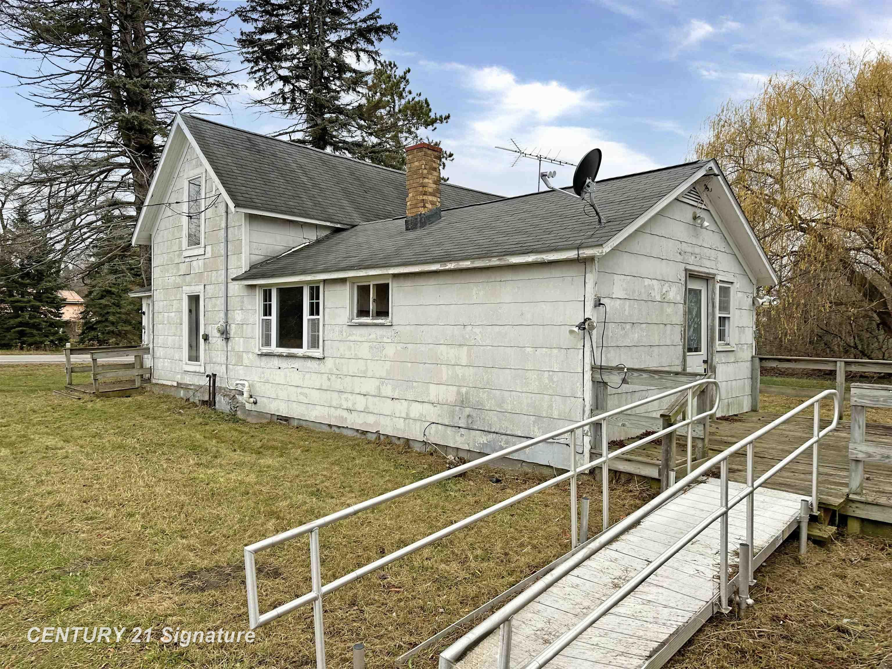 3798 West Remus Road Mount Pleasant, MI 48858 - Photo 6 of 26 50162367-ebe84530-9520-4a1a-a36b-097c82148271.JPG