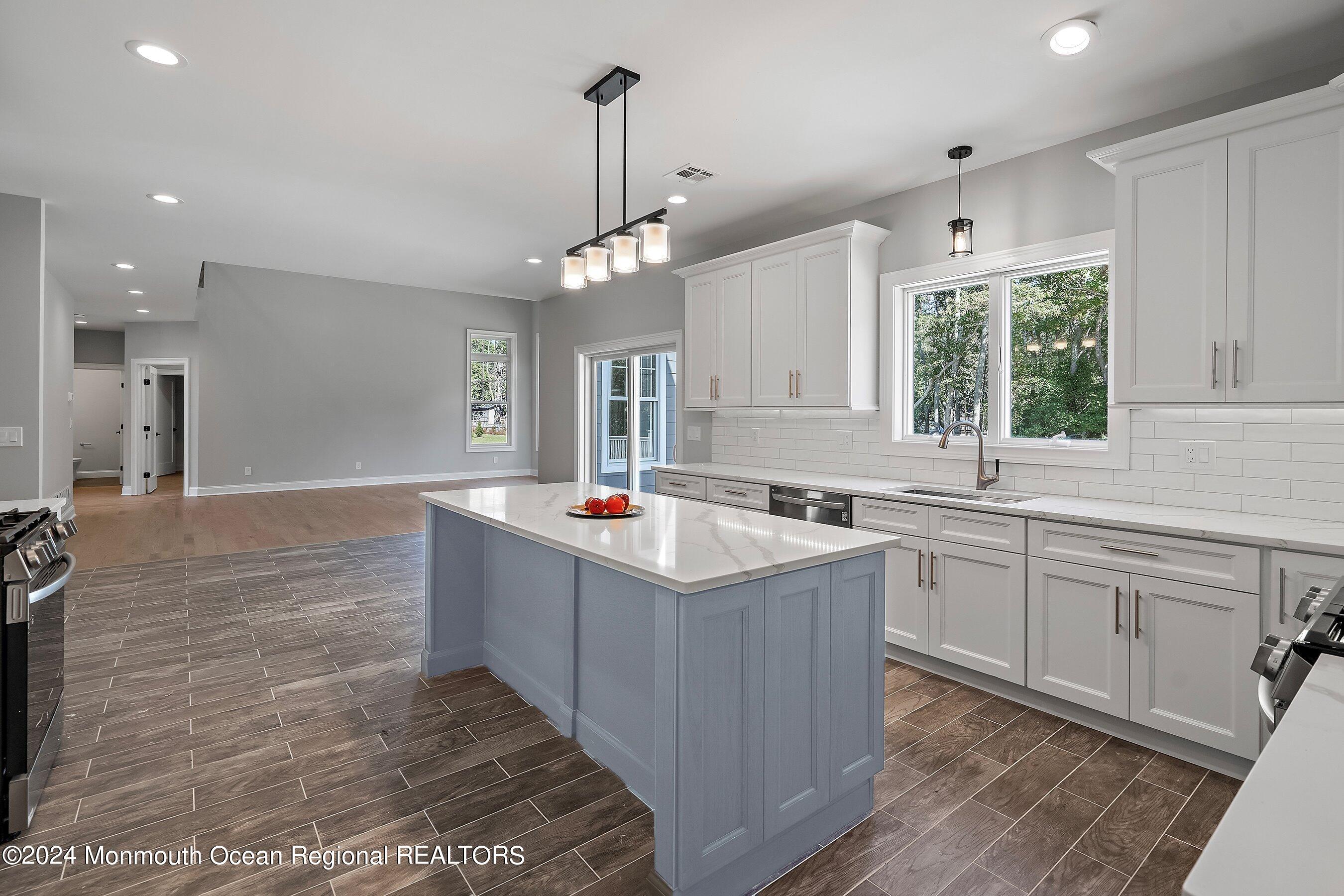 3 Haystack Court Sicklerville, NJ 08081 - Photo 11 of 27 09-09-Kitchen to Family