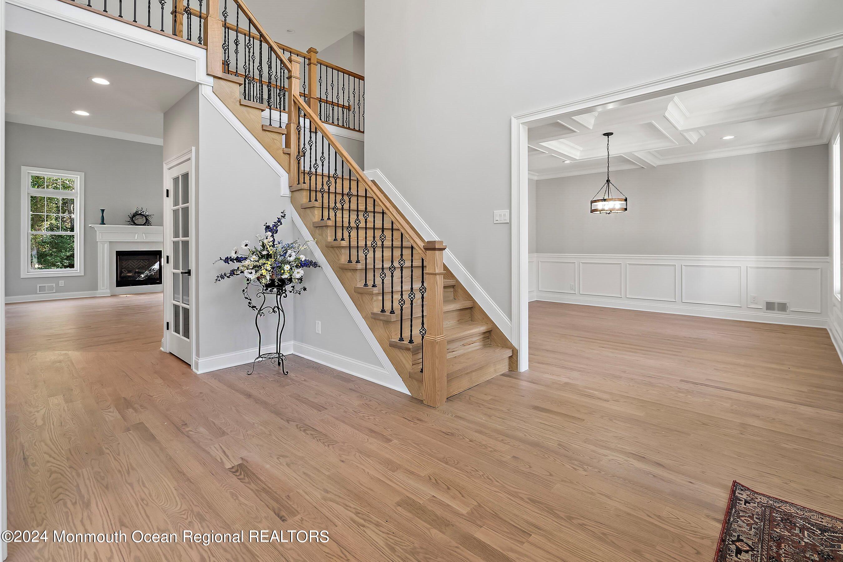 3 Haystack Court Sicklerville, NJ 08081 - Photo 5 of 27 05-05-Foyer 1B
