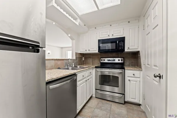 $1,250 | 2045 North 3rd Street, Unit 216, Baton Rouge, LA 70802