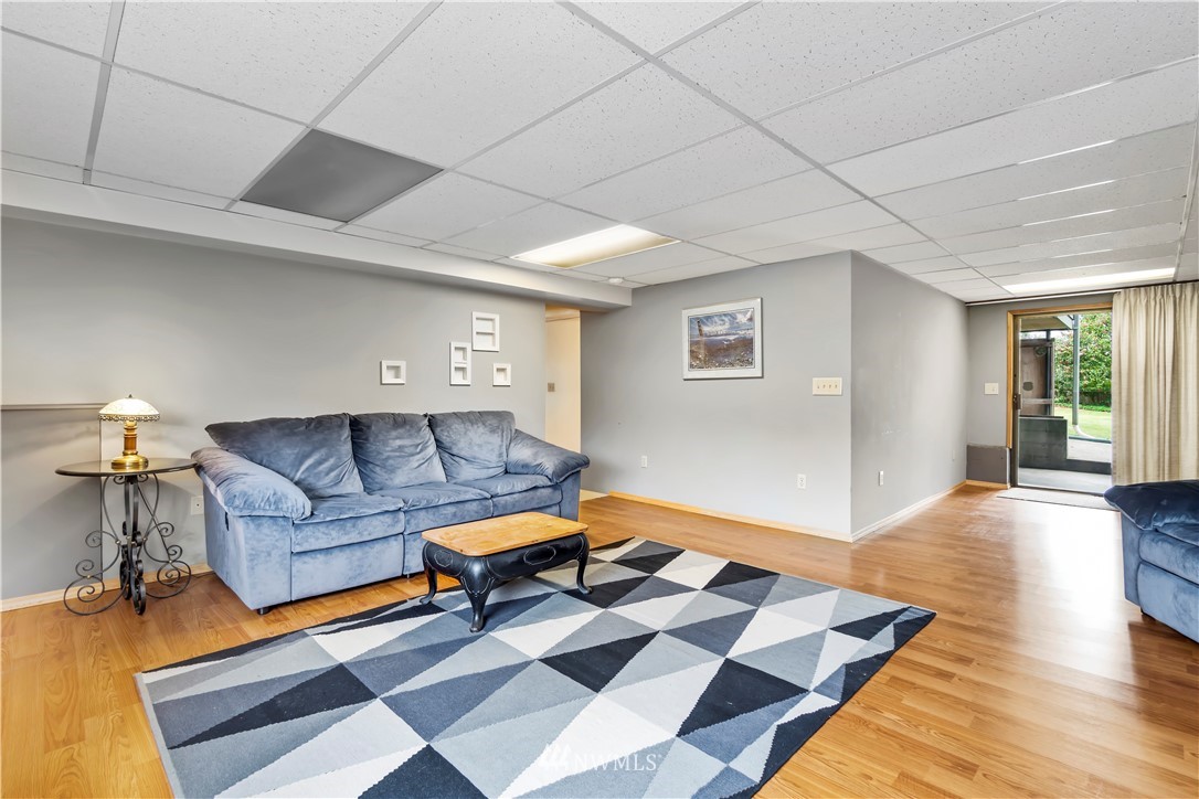10219 Northeast 200th Street Bothell, WA 98011 - Photo 16 of 25 Gallery Image 16