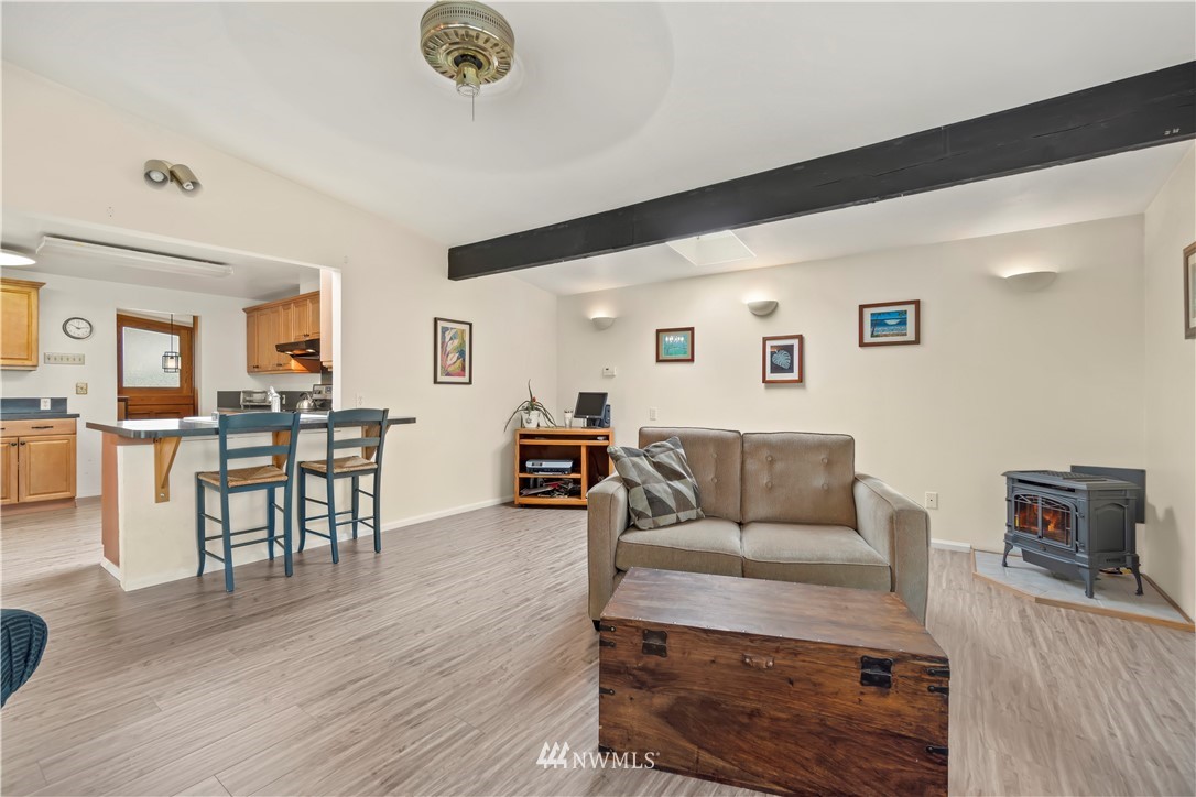 10219 Northeast 200th Street Bothell, WA 98011 - Photo 10 of 25 Gallery Image 10