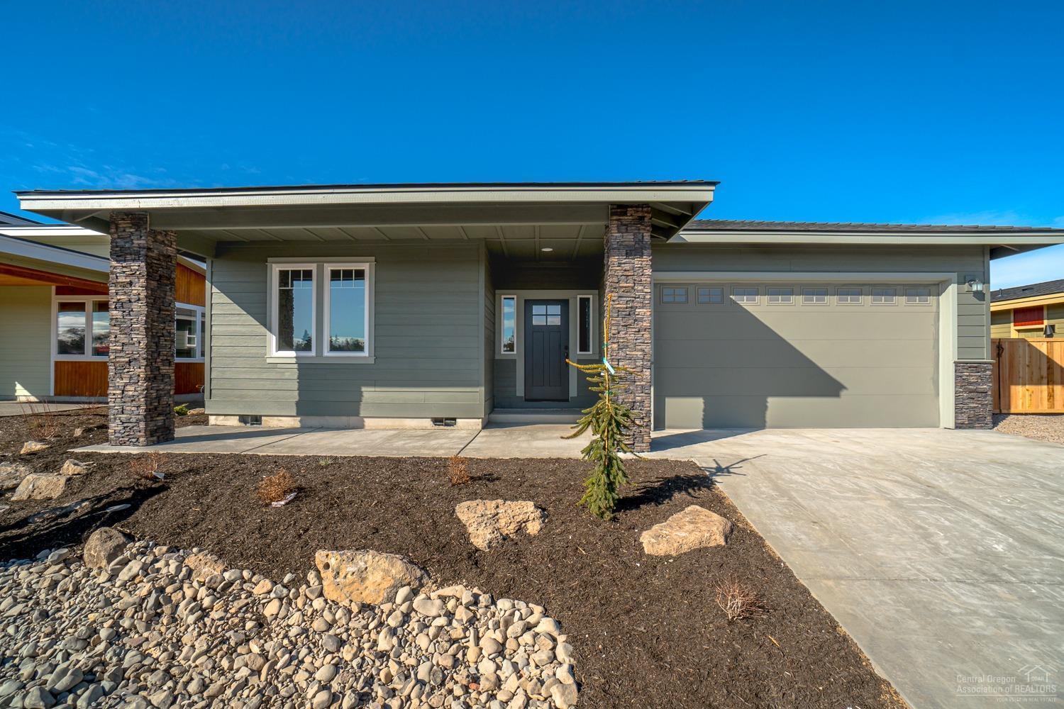629 Northwest Rimrock Drive Redmond, OR 97756 - Photo 1 of 23 Primary Photo