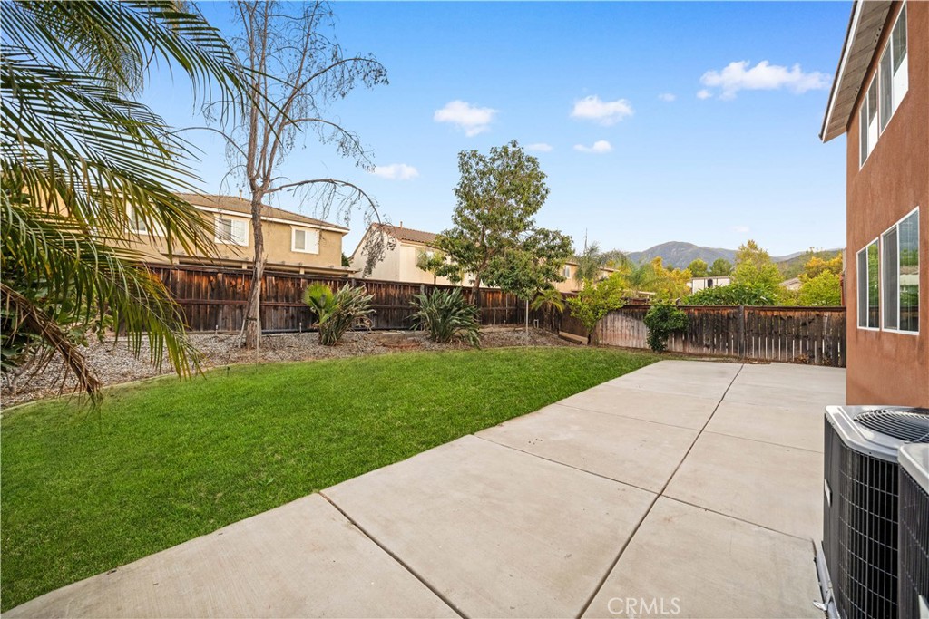 10877 Cameron Court Corona, CA 92883 - Photo 26 of 31 a view of a backyard