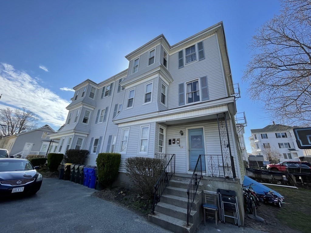 206 Buffinton Street Fall River, MA 02721 - Photo 5 of 38