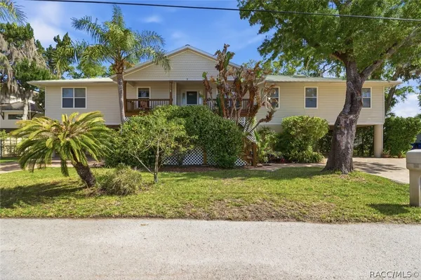 $2,400,000 | 619 Southeast 1st Court, Crystal River, FL 34429
