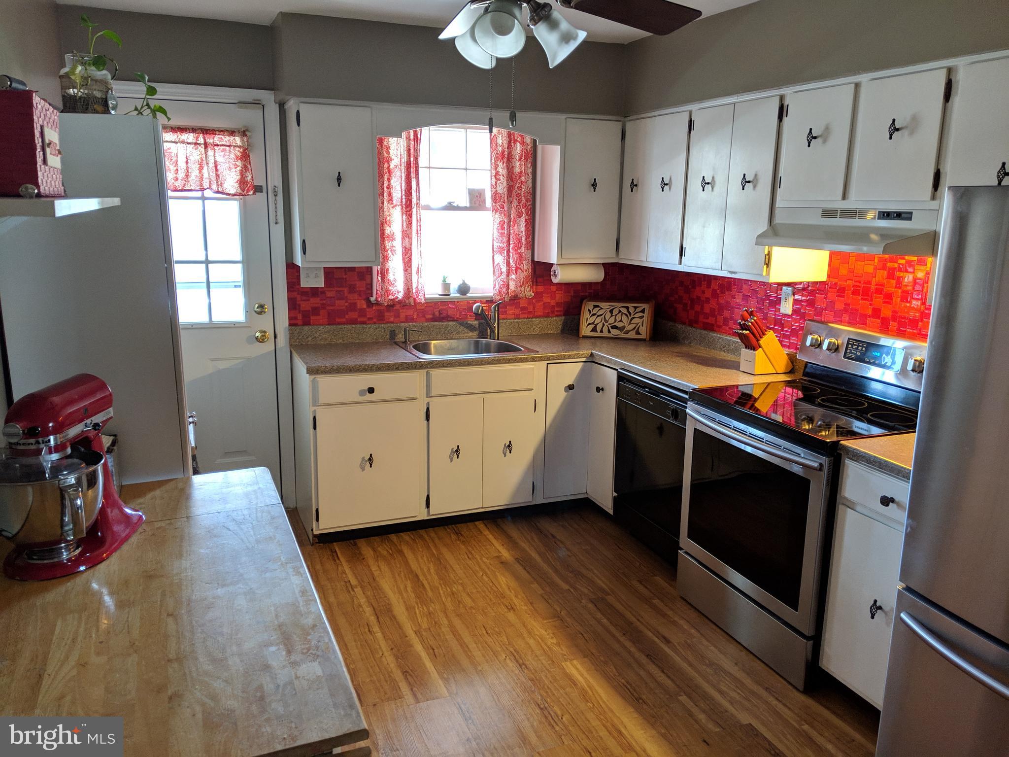 42 South Fellowship Road Maple Shade, NJ 08052 - Photo 11 of 40