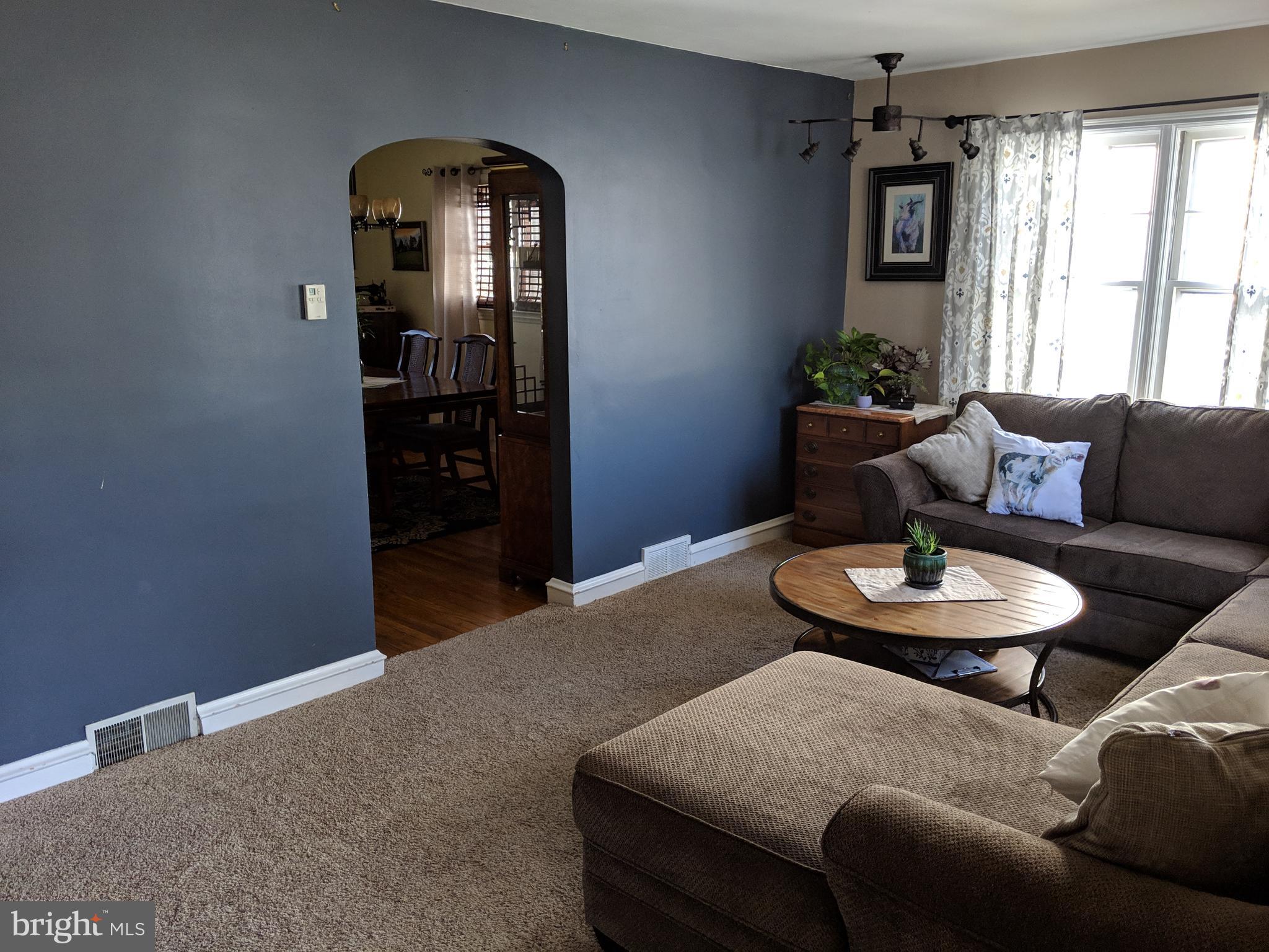 42 South Fellowship Road Maple Shade, NJ 08052 - Photo 3 of 40