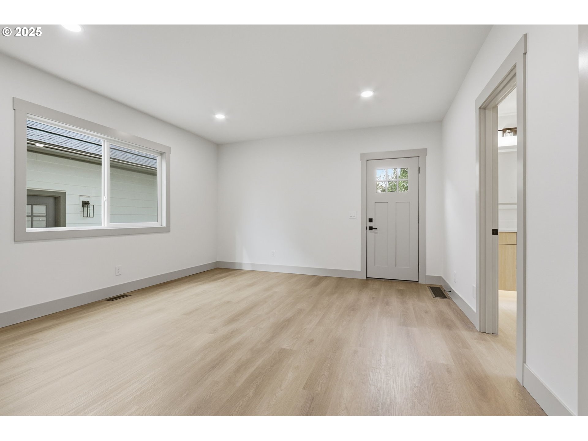 437 Northeast Fargo Street Portland, OR 97212 - Photo 16 of 38