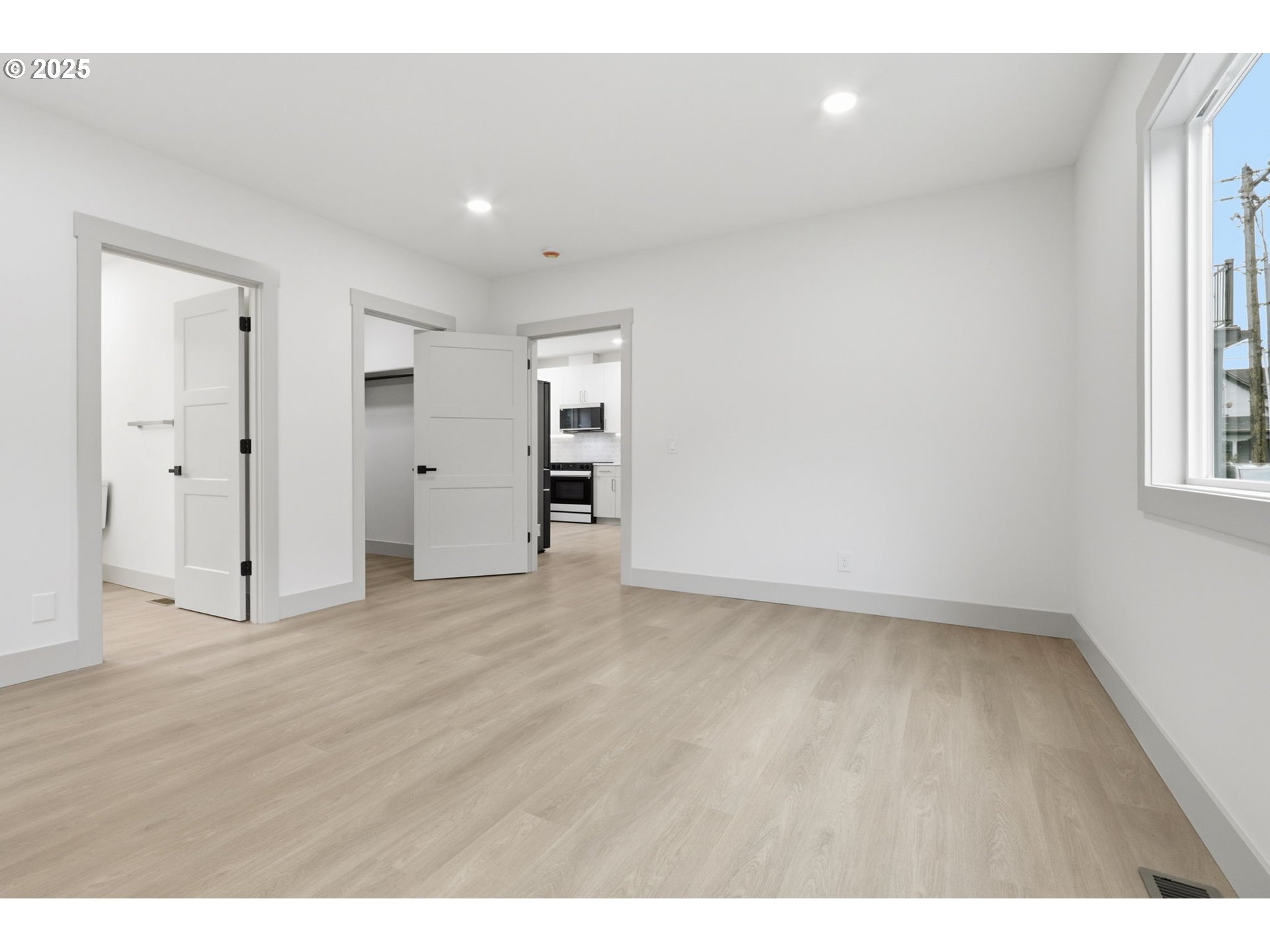 437 Northeast Fargo Street Portland, OR 97212 - Photo 17 of 38