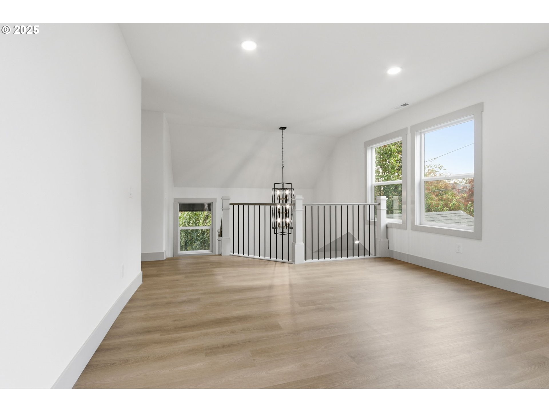 437 Northeast Fargo Street Portland, OR 97212 - Photo 27 of 38