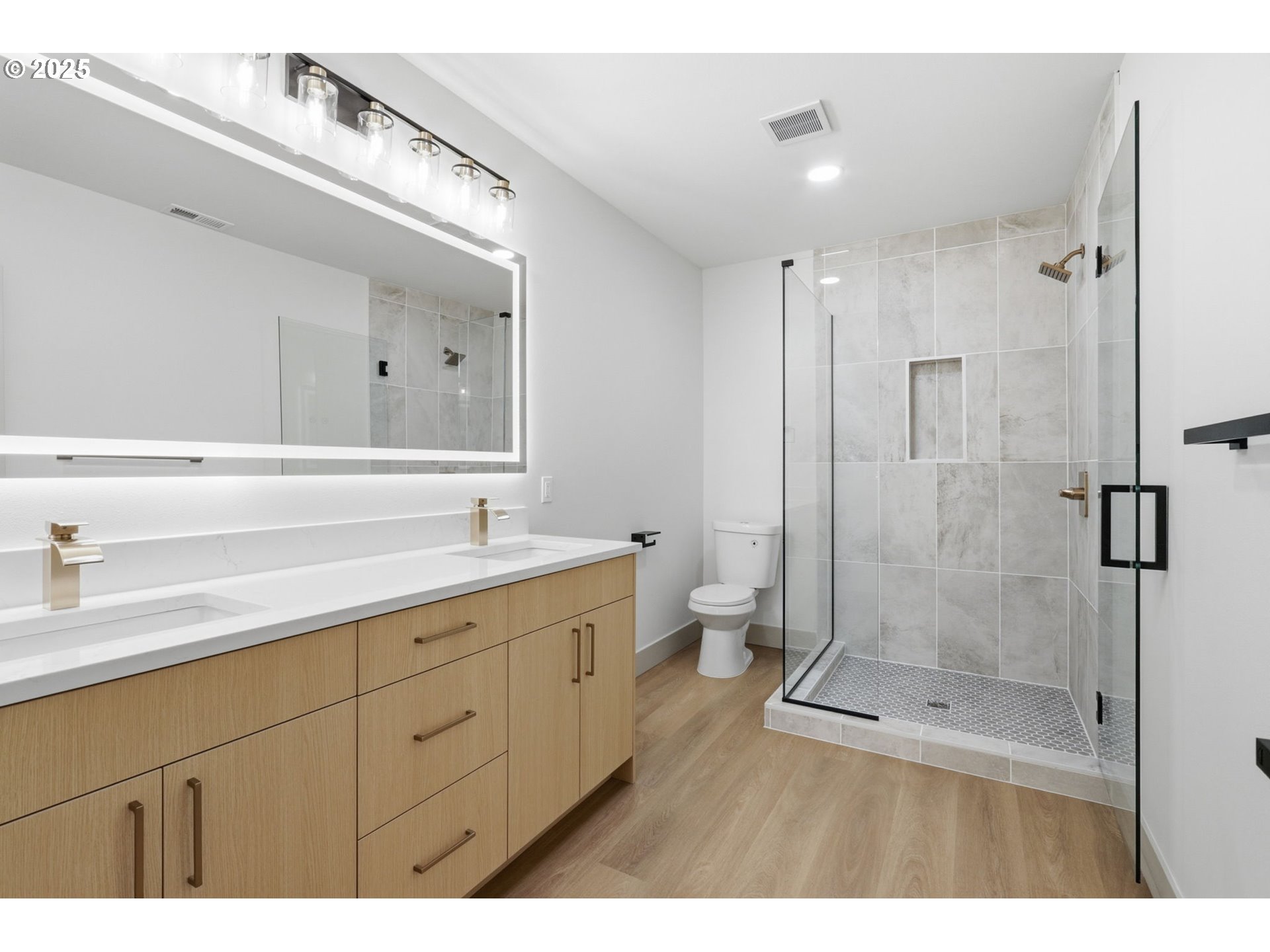 437 Northeast Fargo Street Portland, OR 97212 - Photo 32 of 38