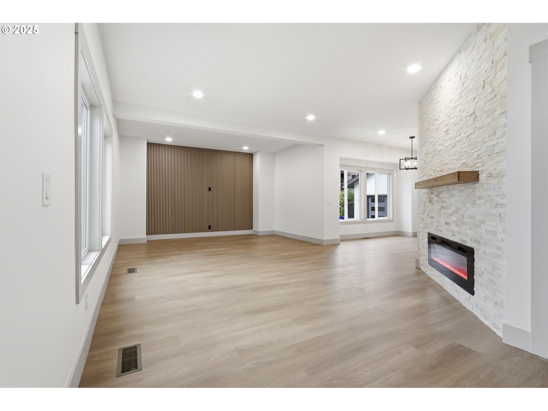 437 Northeast Fargo Street Portland, OR 97212 - Photo 6 of 38