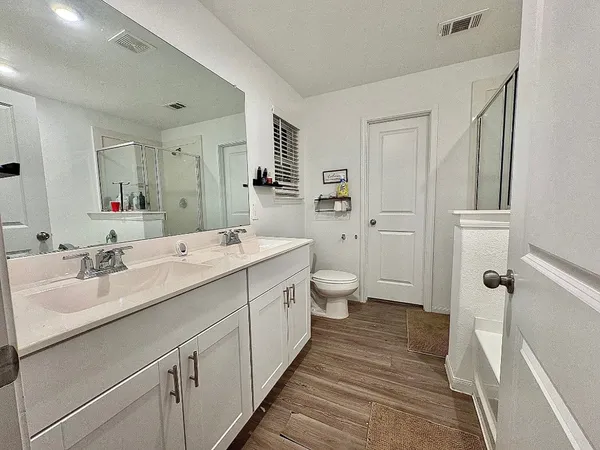 $2,200 | 23531 Glenbuck St Spring, Spring, TX 77373