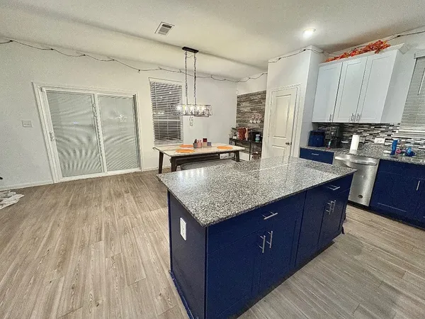 $2,200 | 23531 Glenbuck St Spring, Spring, TX 77373