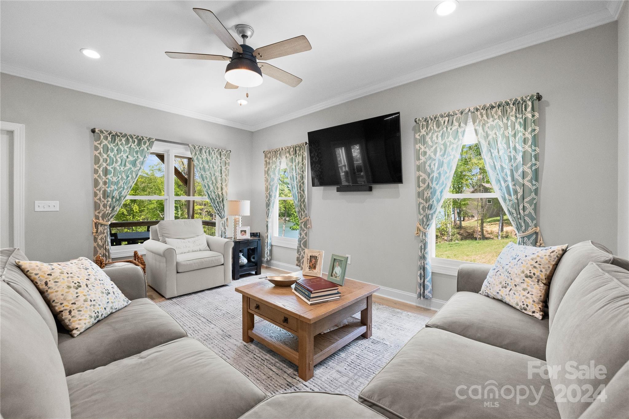 9375 Azalea Road Sherrills Ford, NC 28673 - Photo 4 of 45 Gallery Image 4