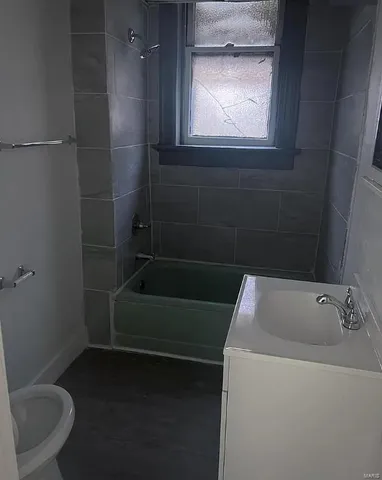 $850 | 824 Canaan Avenue, Unit 1, St. Louis, MO 63147