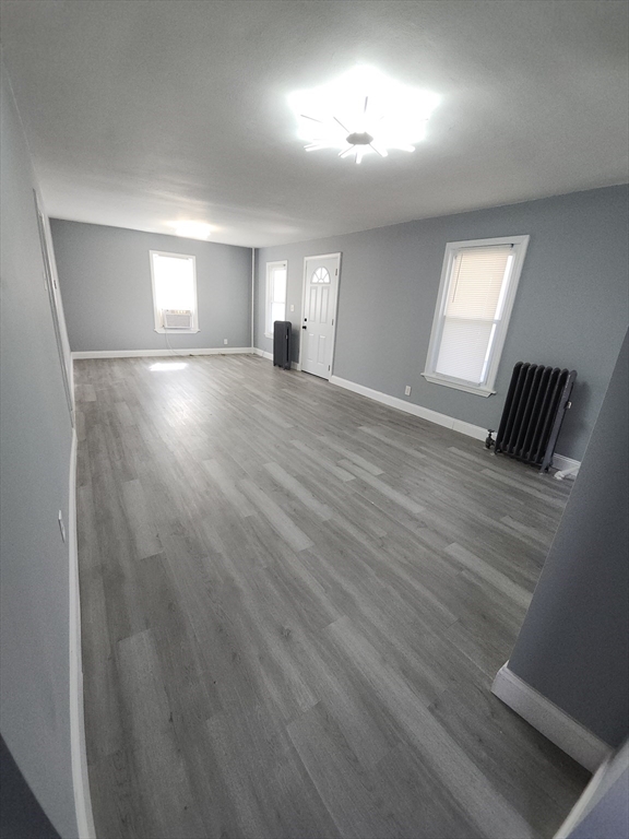 137 Cobb Street Springfield, MA 01119 - Photo 8 of 28