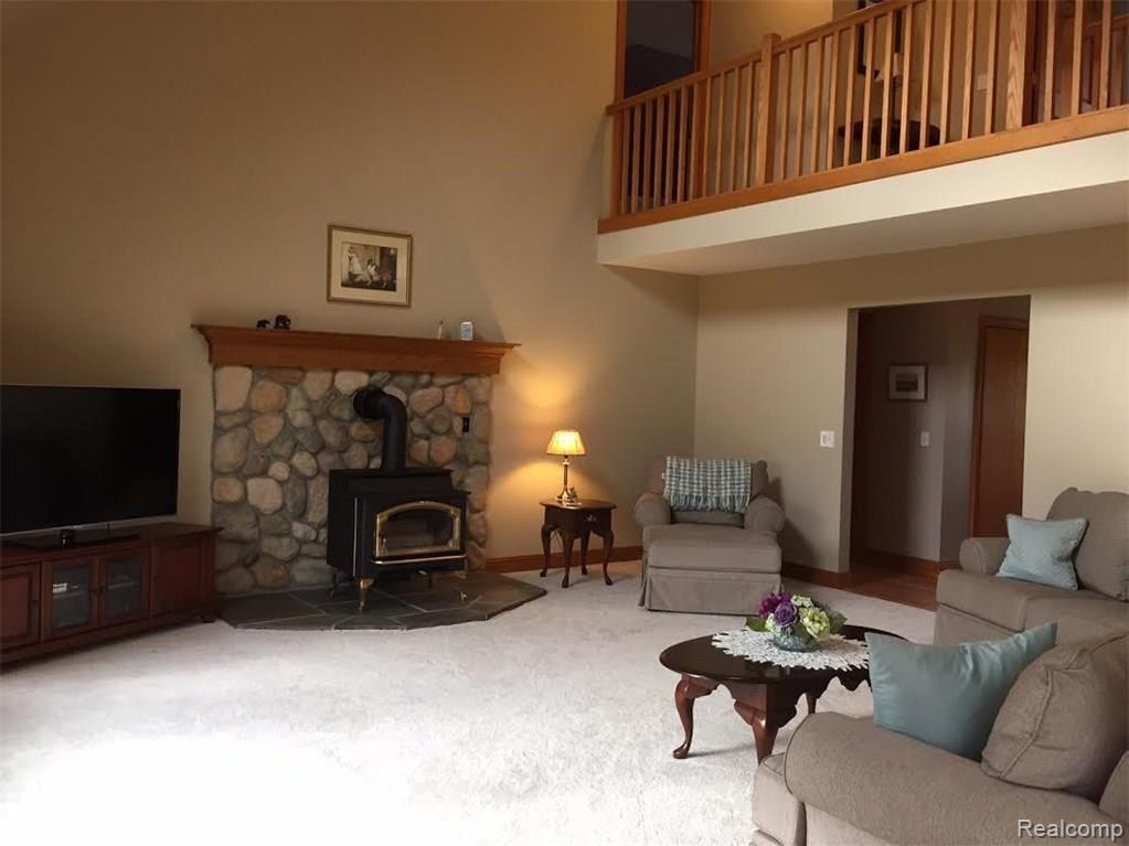 925 West Marr Road Howell, MI 48855 - Photo 5 of 35