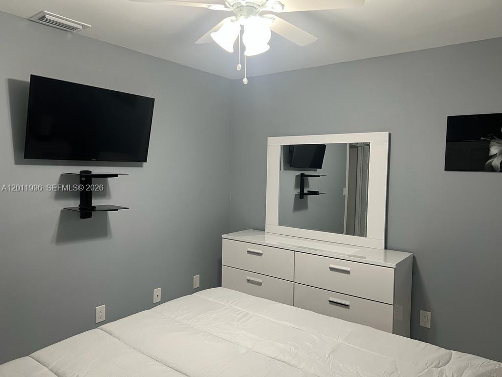 16341 Southwest 145th Court Miami, FL 33177 - Photo 13 of 33