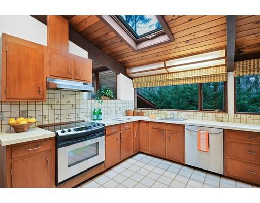 51 Stonehedge Road Lincoln, MA 01773 - Photo 5 of 23