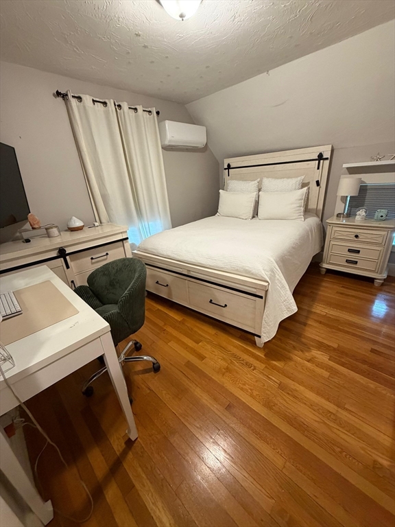 65 Milford Street Mendon, MA 01756 - Photo 16 of 29