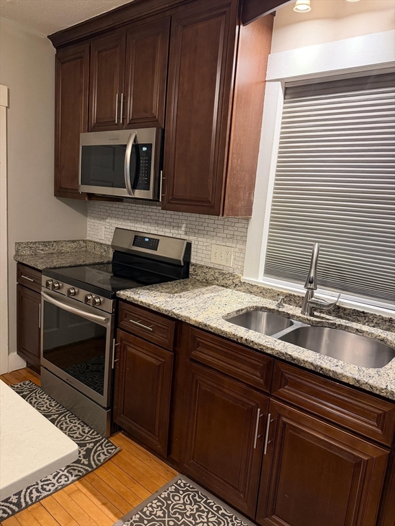 65 Milford Street Mendon, MA 01756 - Photo 6 of 29