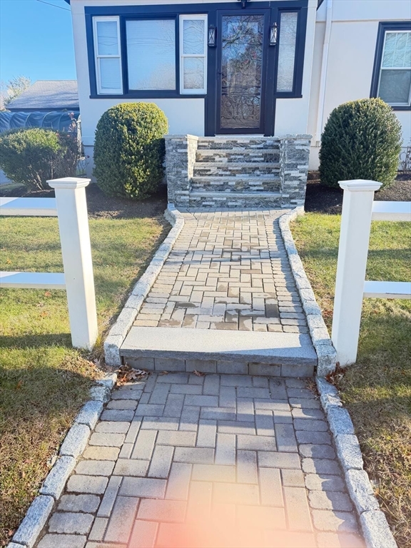 65 Milford Street Mendon, MA 01756 - Photo 10 of 29