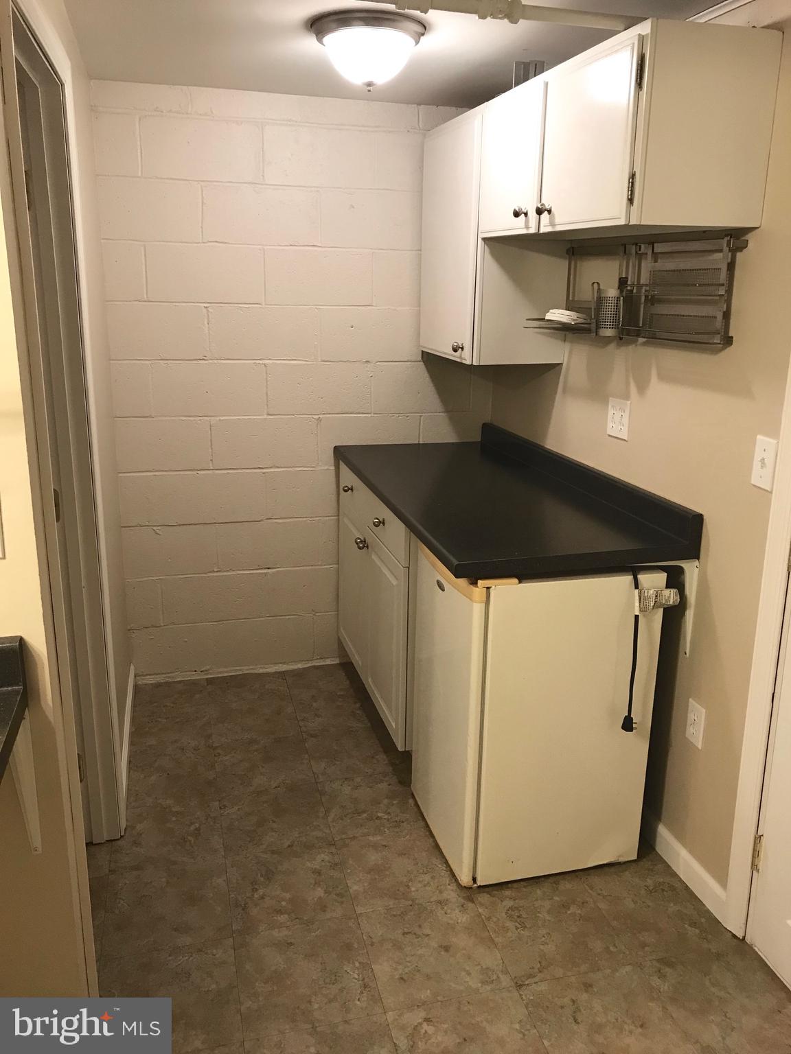 3735 Clarenell Road Baltimore, MD 21229 - Photo 14 of 17 Basement kitchenette