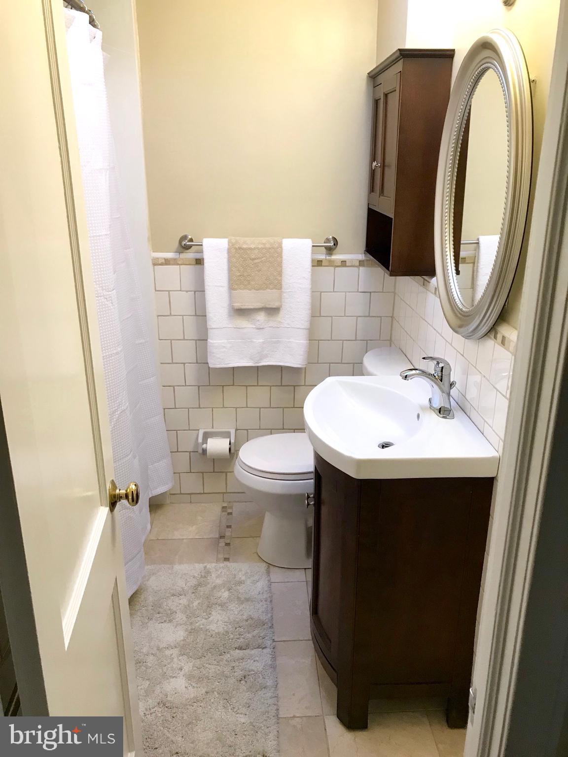 3735 Clarenell Road Baltimore, MD 21229 - Photo 6 of 17 Bathroom